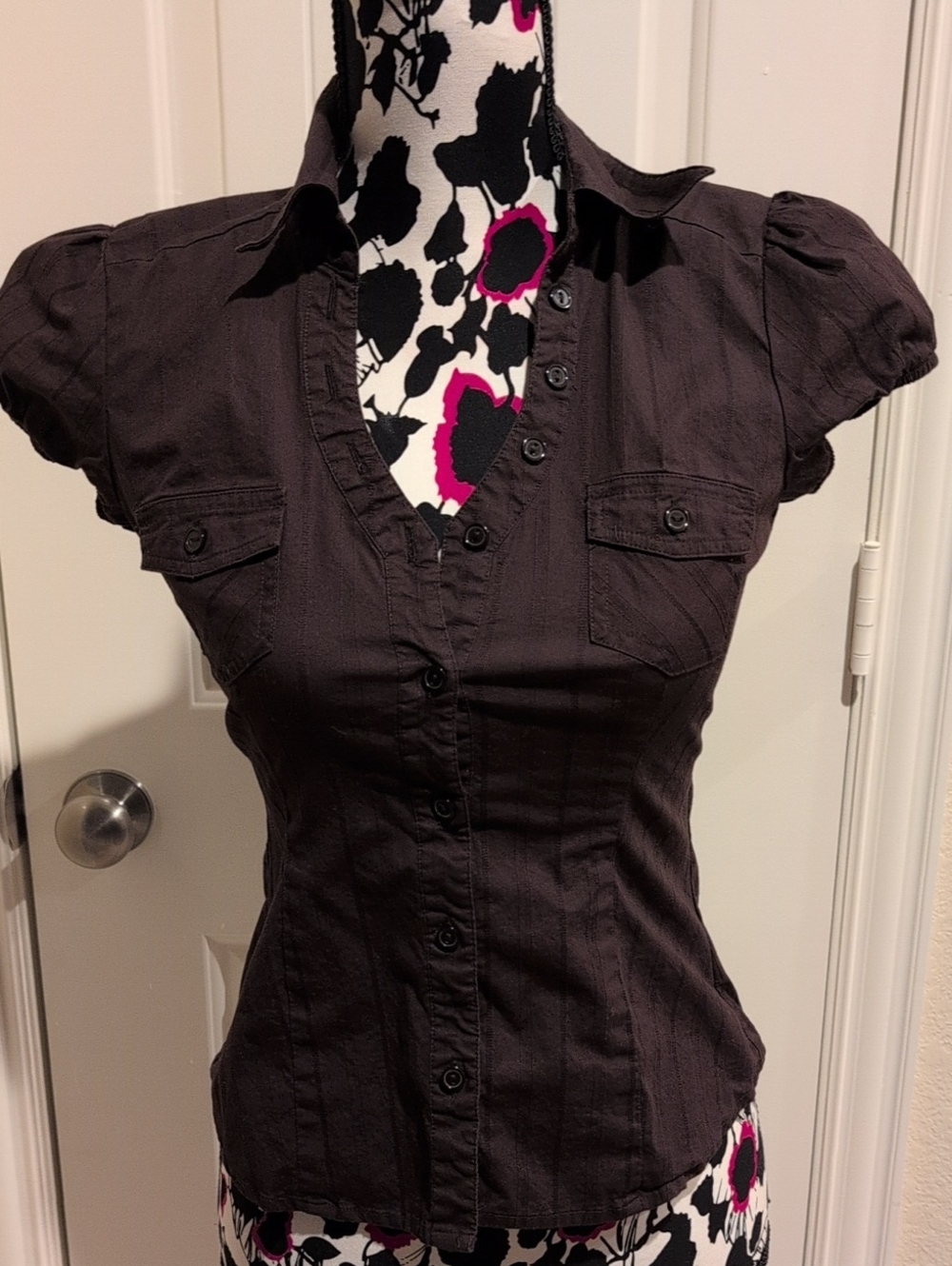 Byer California Dark Brown Short-Sleeve Button Down Shirt Size Small